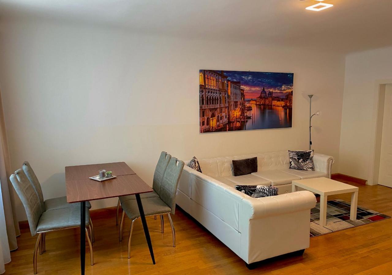 Apartment Wien Mitte Bagian luar foto